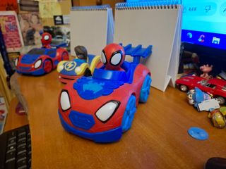 3 coches de Spiderman y ms marvel