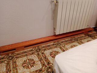 Cama de madera maciza para colchon de 150x190 cm