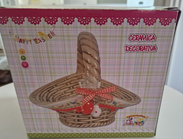 Cestino pasquale di ceramica porcellana