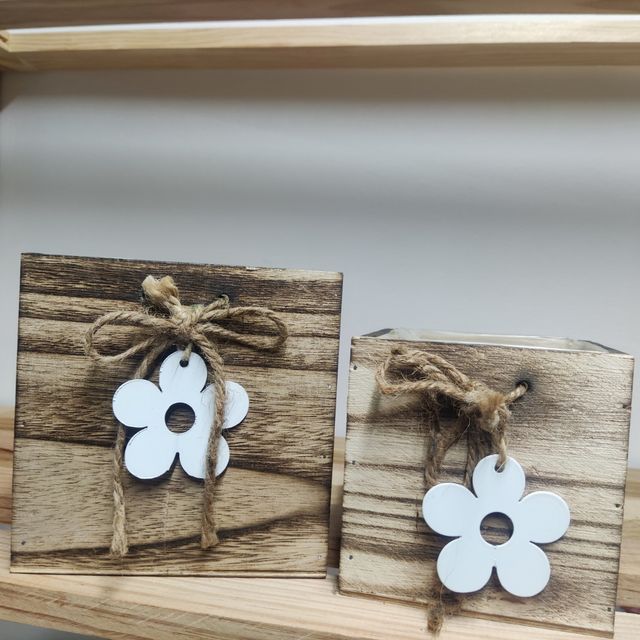 Conjunto porta macetas madera
