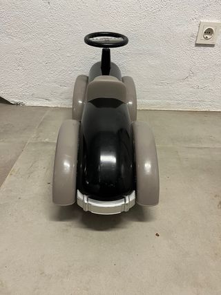 Correpasillos coche clásico niño Baghera