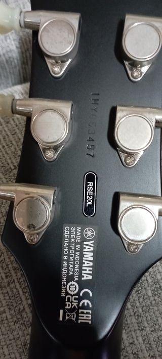 Guitarra electrica zurda Yamaha