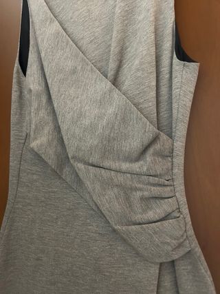 Abito lungo grigio con cerniera