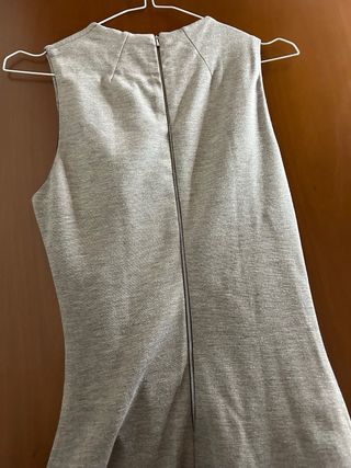 Abito lungo grigio con cerniera