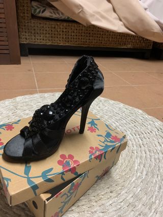 Zapatos fiesta seminuevo