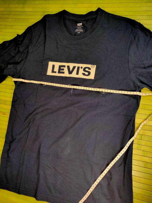 Camiseta LEVI'S con logo refractante. M