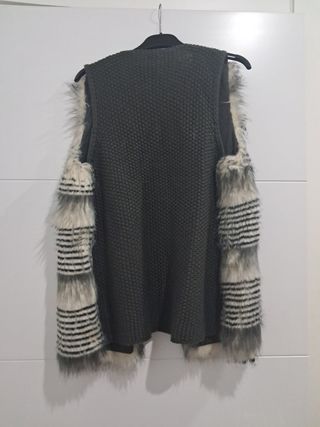 Chaleco pelo stradivarius