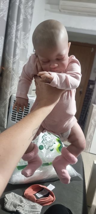 Bebe reborn muñeca muñeco