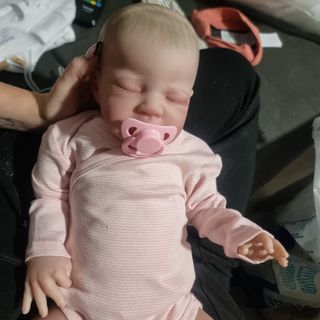 Bebe reborn muñeca muñeco