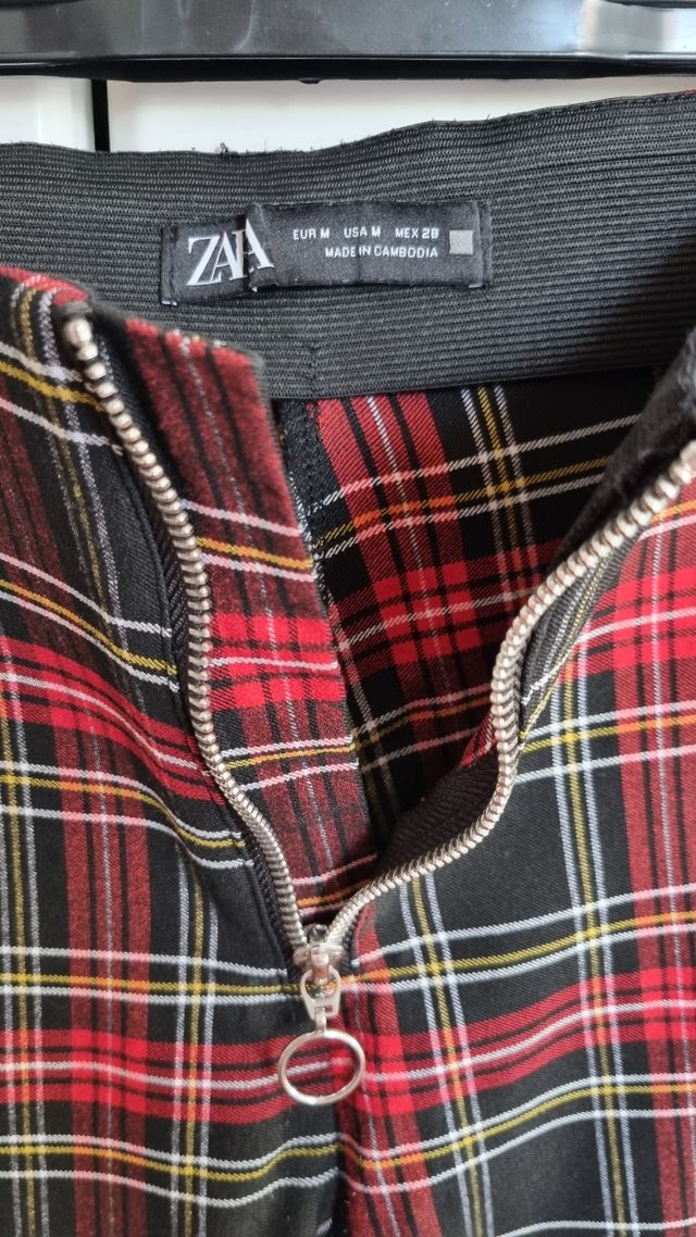 Pantaloni donna Zara