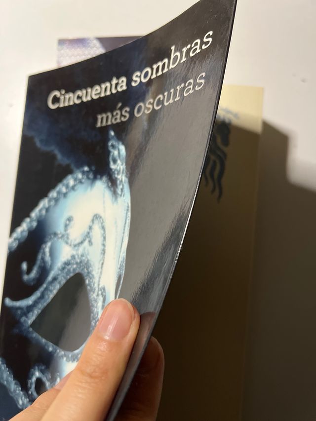 CINCUENTA SOMBRAS MAS OSCURAS