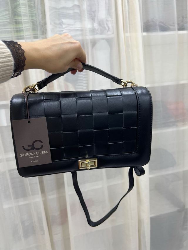 Bolso de piel italiana negro