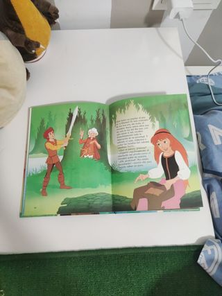 TARON Y EL CALDERO MAGICO