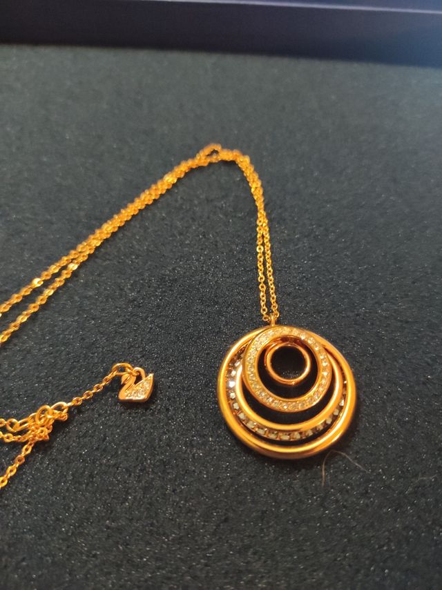 Colgante Swarovski espiral 