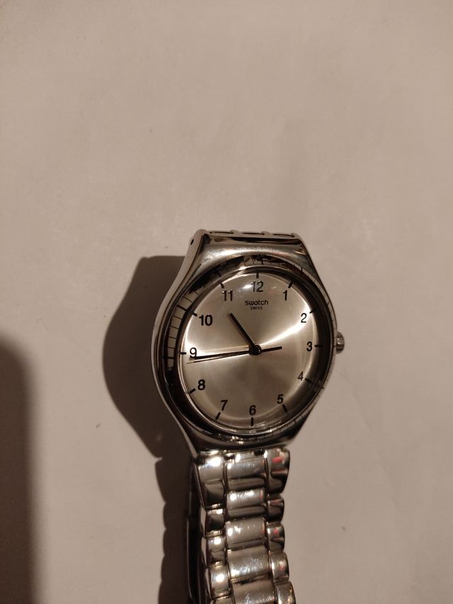 Reloj marca Swatch de acero 40 mm.