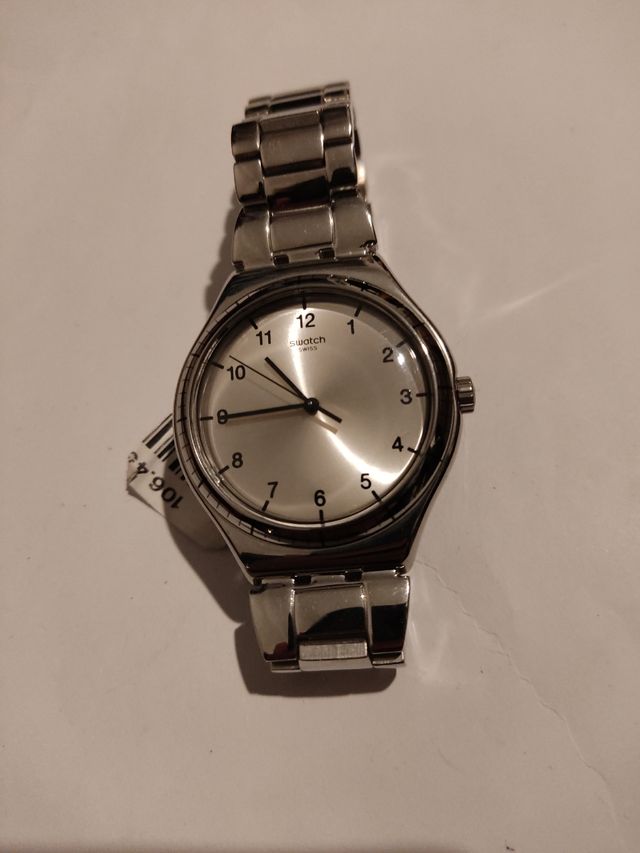 Reloj marca Swatch de acero 40 mm.