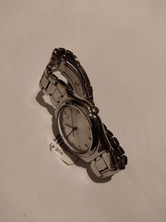 Reloj marca Swatch de acero 40 mm.