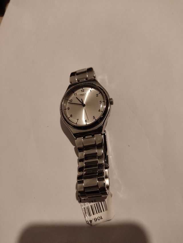 Reloj marca Swatch de acero 40 mm.