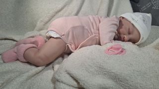 Bebe reborn muñeco muñeca