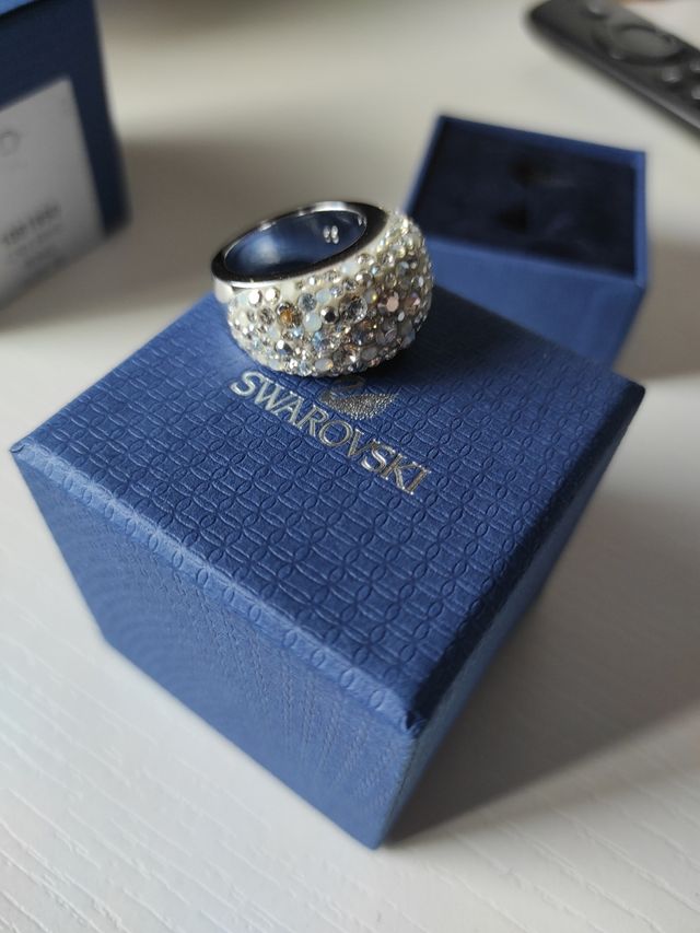 Anillo Swarovsky 1'5