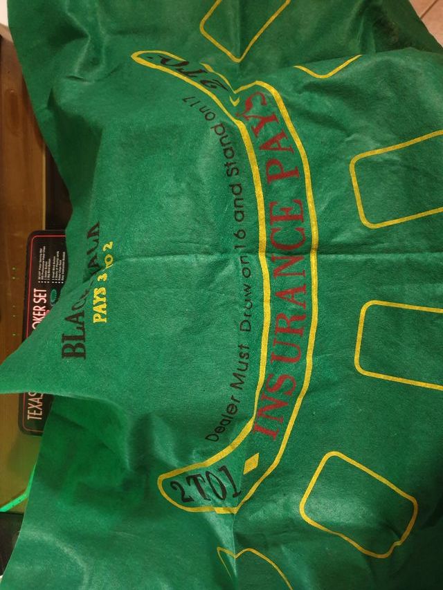 Texas Holdem Poker: fichas y naipes NUEVO