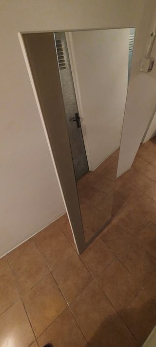 Espejo de pie