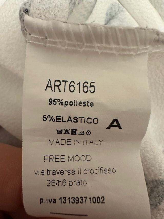 Blusa bianca a fiori