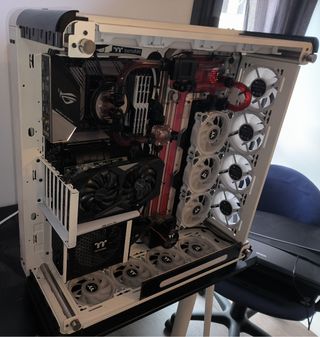 PC GAMING THERMALTAKE CORE P8.