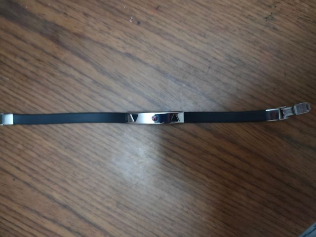 Bracciale acciaio e caucciù con pietra