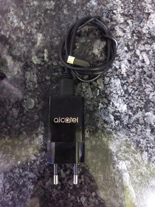 BASE DE CARGA CON CARGADOR