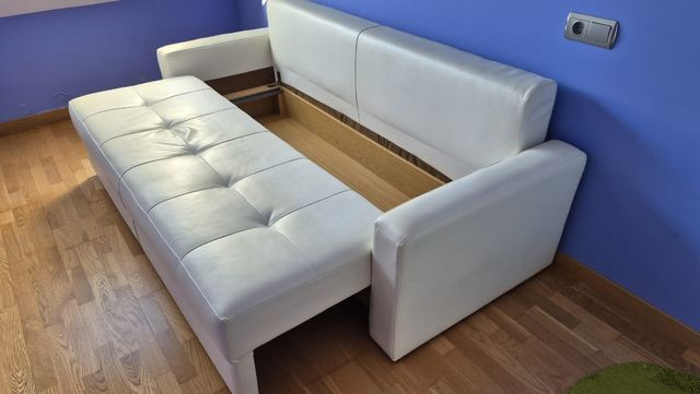 Sofá-cama con arcón