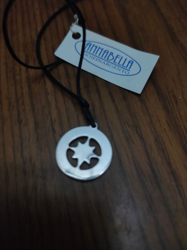 Ciondolo argento con laccio regolabile