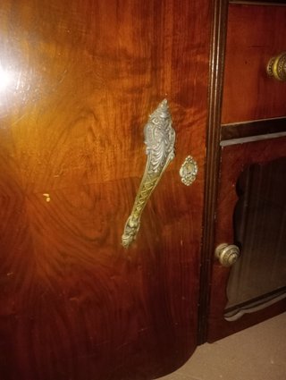 Mueble aparador antiguo