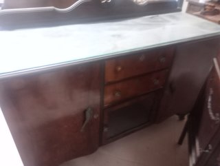 Mueble aparador antiguo