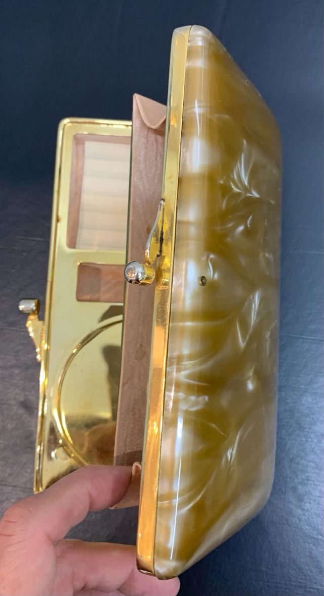 Bolso de fiesta antiguo.