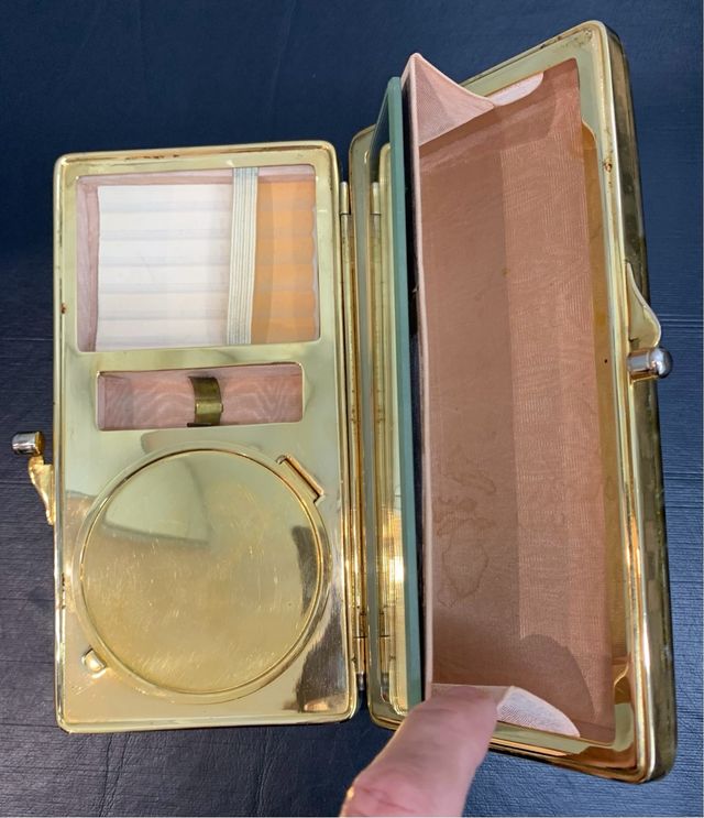 Bolso de fiesta antiguo.