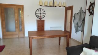 Muebles de comedor macizos