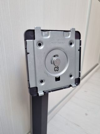 Base monitor LG UltraGear - Soporte