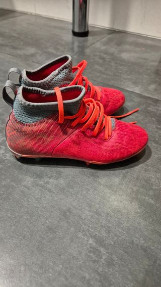 Botas fútbol no. 28