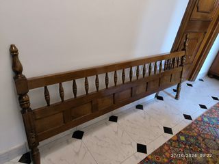 Cabecero y pie de cama antiguo