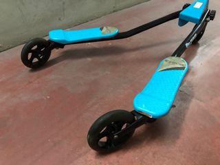 PATINETE 3 RUEDAS FLIKER