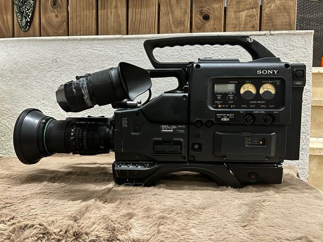 Camara video PRO Sony Betacam SP (SIN OBJETIVO)