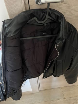 Giacca invernale imbottita in ecopelle donna