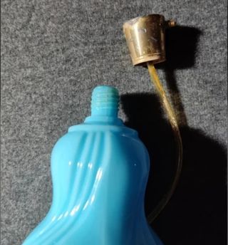 Antiguo frasco de opalina 