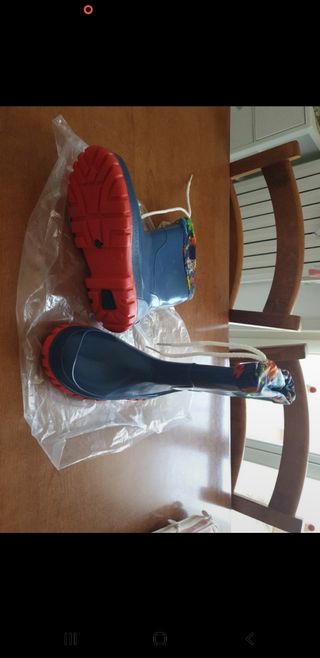 Stivali bambino impermeabili n 33