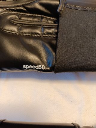 Guantes de boxeo Adidas speed 50 ,12 onzas