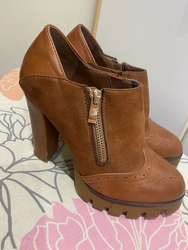 Zapatos Marrones de Mujer con Tacónes