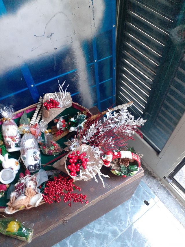 TUTTO A TEMA NATALIZIO