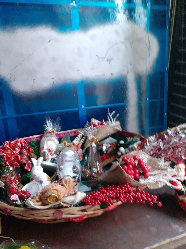 TUTTO A TEMA NATALIZIO