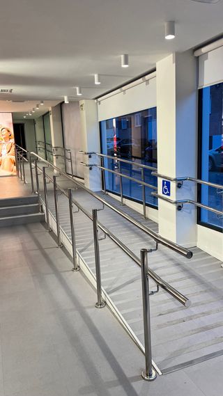 PASAMANOS EN ACERO INOXIDABLE